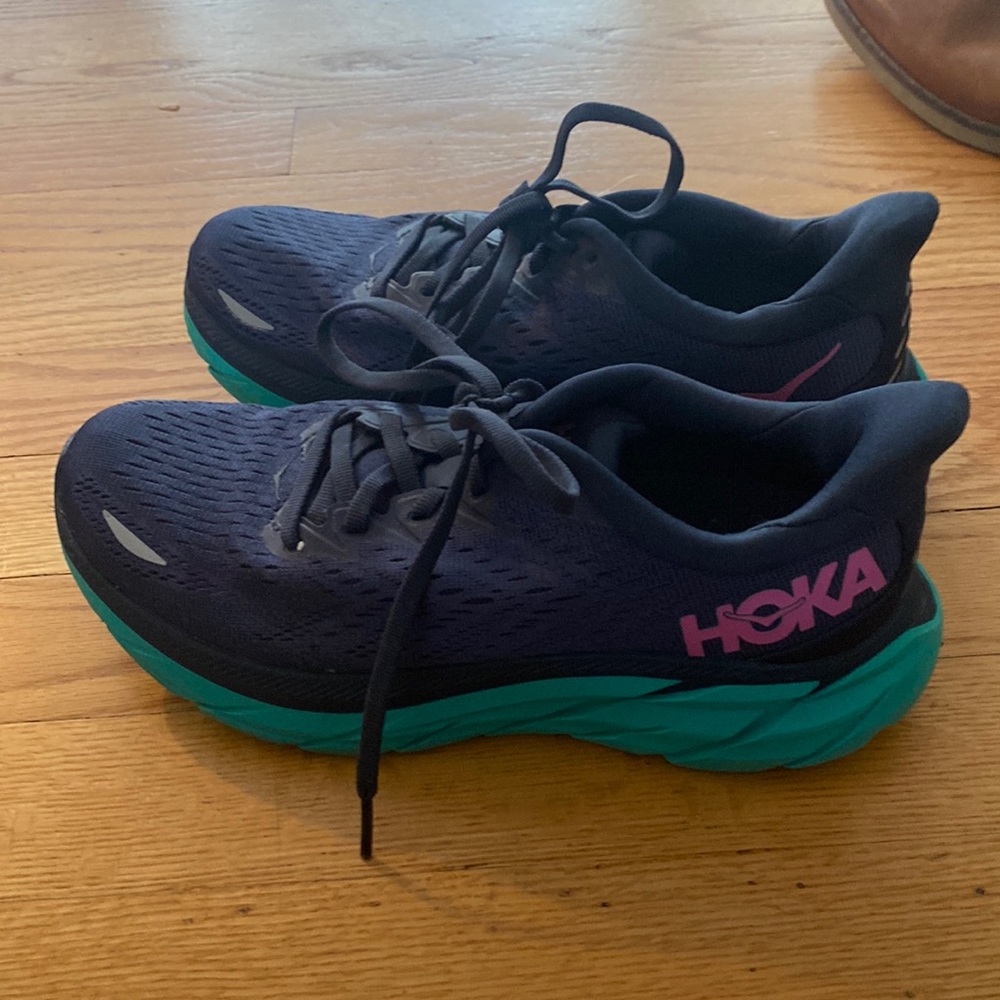 Hoka Clifton 8